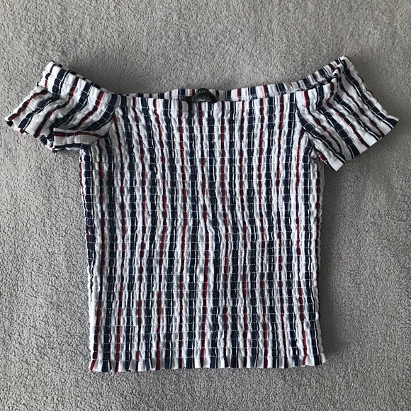 DYNAMITE Stretchy Shoulderless Striped White Crop Top - Picture 3 of 6